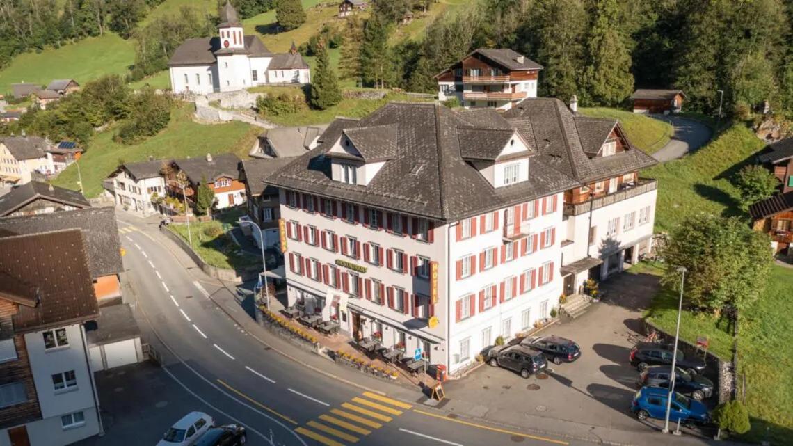 Hotel Alpina Unterschächen Eksteriør billede